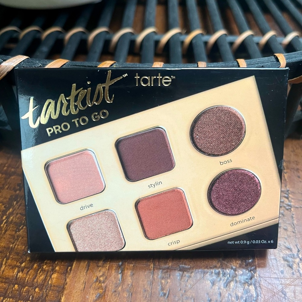 NWT Tart Pro to Go Palette